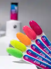 Розовый светоотражающий гель-лак Adricoco Little Pixie