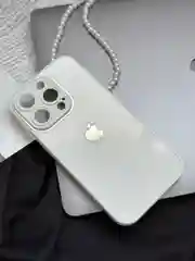 Белый чехол для iPhone 15, 15 Plus, 15 Pro, 15 Pro Max, со стеклянной панелью и защитой камеры