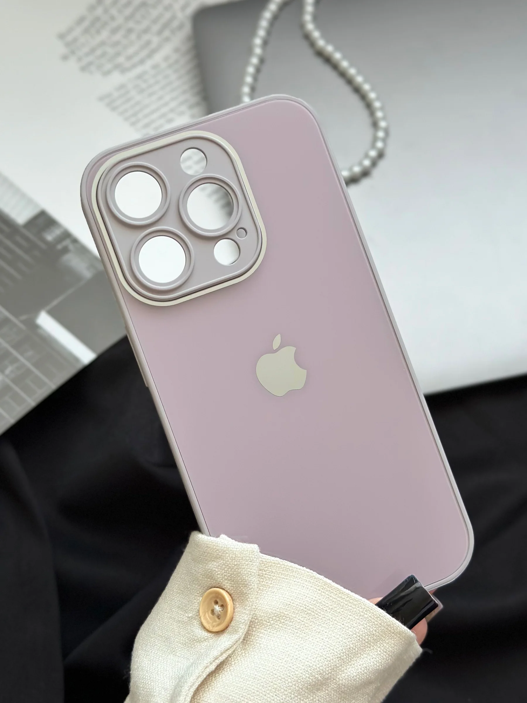 Бежевый меланж чехол для iPhone 15, 15 Plus, 15 Pro, 15 Pro Max, со стеклянной панелью и защитой камеры
