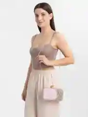 Розовый клатч со стразами
