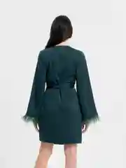 Розовый платье вечернее с перьями