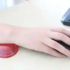 Подставка под запястье, гелевая / Подставка для работы с мышью / Подушка в форме сердца
