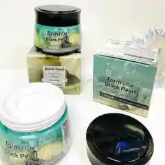 Зеленый крем отбеливающий, против морщин FarmStay Whitening & Anti-Wrinkle