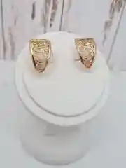 Золотой серьги с ажурным узором, классические женские серьги