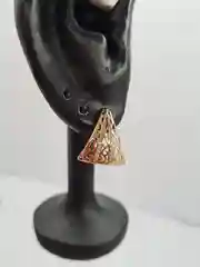 Белый серьги с ажурным узором, классические женские серьги