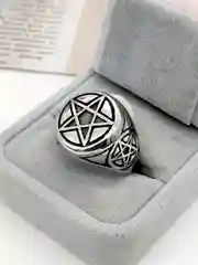 Серебряный кольцо перстень мужское из стали