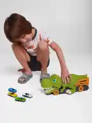 Автовоз Динозавр игровой набор с металлическими машинками