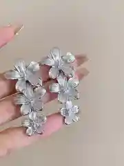 Золотой женские длинные серьги - подвески с цветками