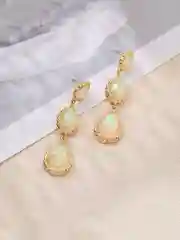 Женские серьги - подвески в виде капель