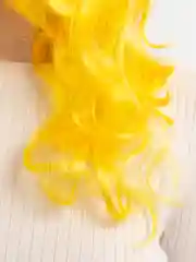 Желтый парик карнавальный длинный кудрявый