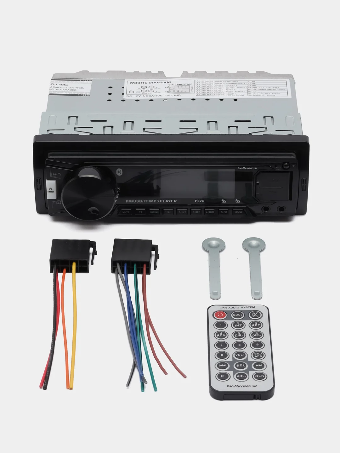 Магнитола автомобильная / автомагнитола 1 DIN Bluetooth, AUX, USB, пульт