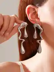 Женские геометрические серьги - капли