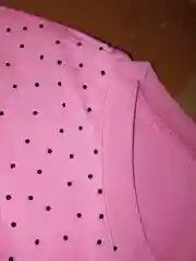 Розовый футболка женская