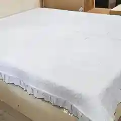 Покрывало на двухспальную кровать,Размер -220/240,Состав- верх  жатка.низ - хлопок 100%
