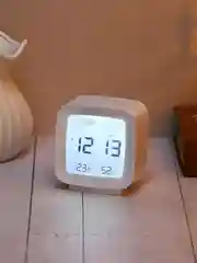 Будильник электронный, 7,8x8,5x4 см, 3xAAA, пластик, 2 цвета