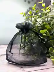 Белый мешочек из органзы для подарка и украшений, подарочный мешочек, разные цвета