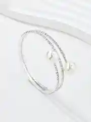 Серебряный женский браслет на руку со стразами и искусственным жемчугом