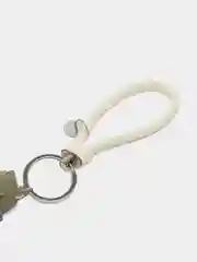 Серый брелок для ключей