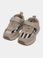 Кроссовки для мальчика и девочки