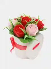 Алый букет из мыла,мыльных роз,подарочный набор, подарок учителю,коллеге