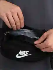 Черный сумка бананка на пояс
