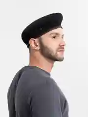 Берет, черный