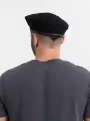Берет, черный