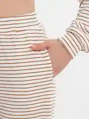Бежевый костюм женский в полоску