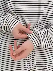 Белый костюм женский в полоску