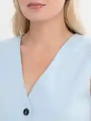 Ледяной костюм с жилеткой и шортами