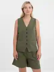 Хаки костюм с жилеткой и шортами