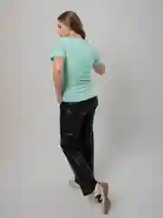 Мятный футболка женская
