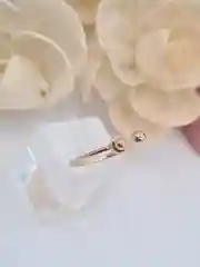 Белый кольцо женское  с камнем, бижутерия