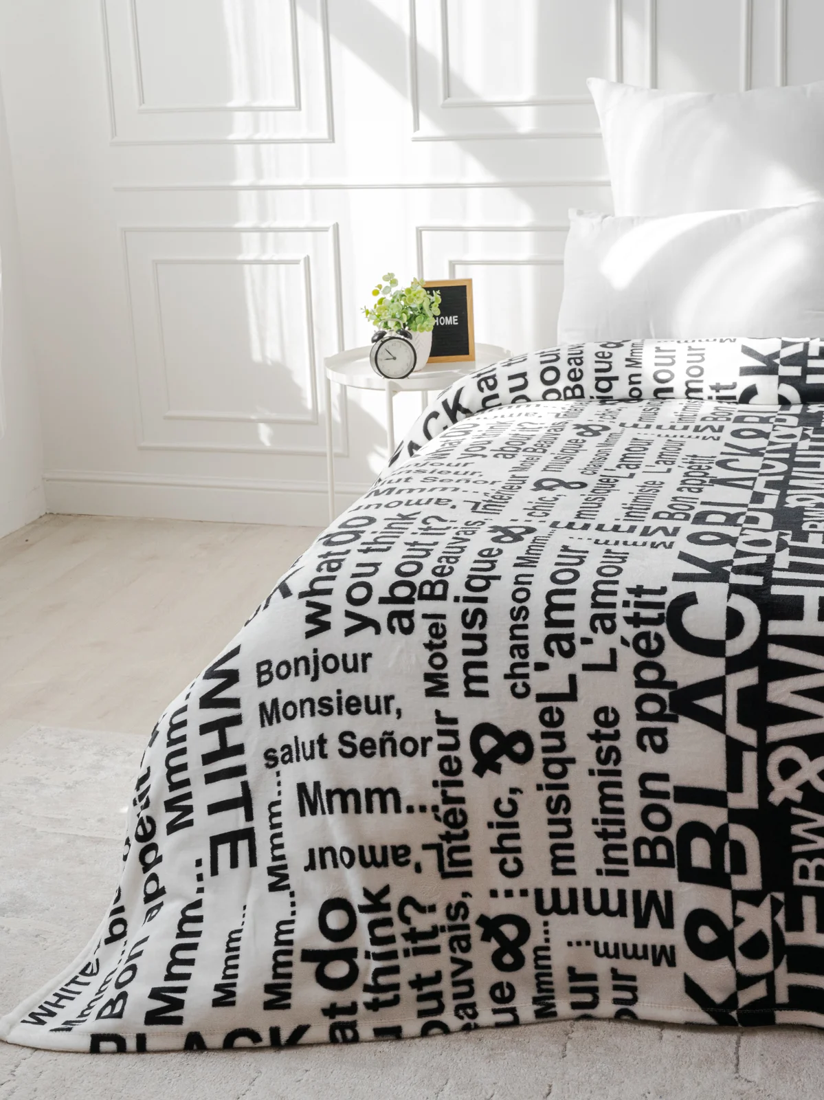 Плед 150х200, 200х220 Павлина Black&White, черно-белый