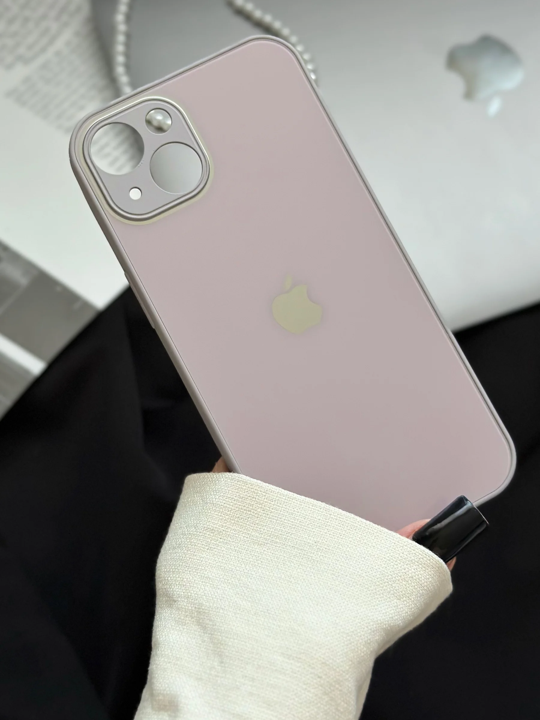 Бежевый меланж чехол на iPhone 13, со стеклянной панелью и защитой камеры