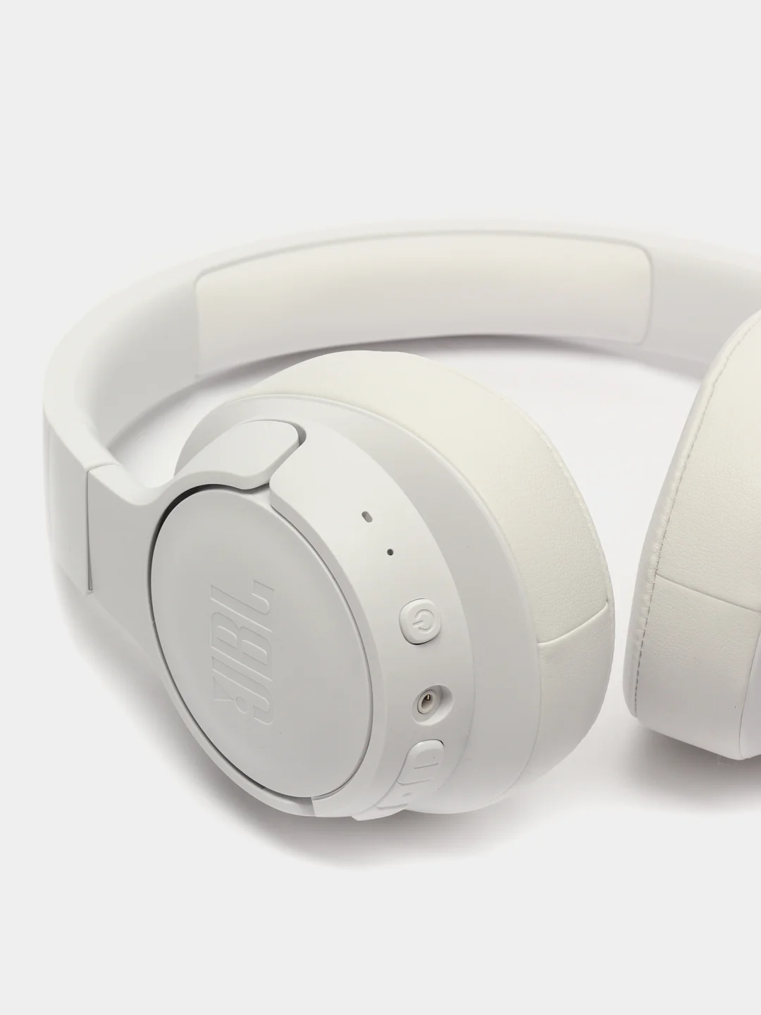 Белый беспроводные наушники JBL Tune 720BT