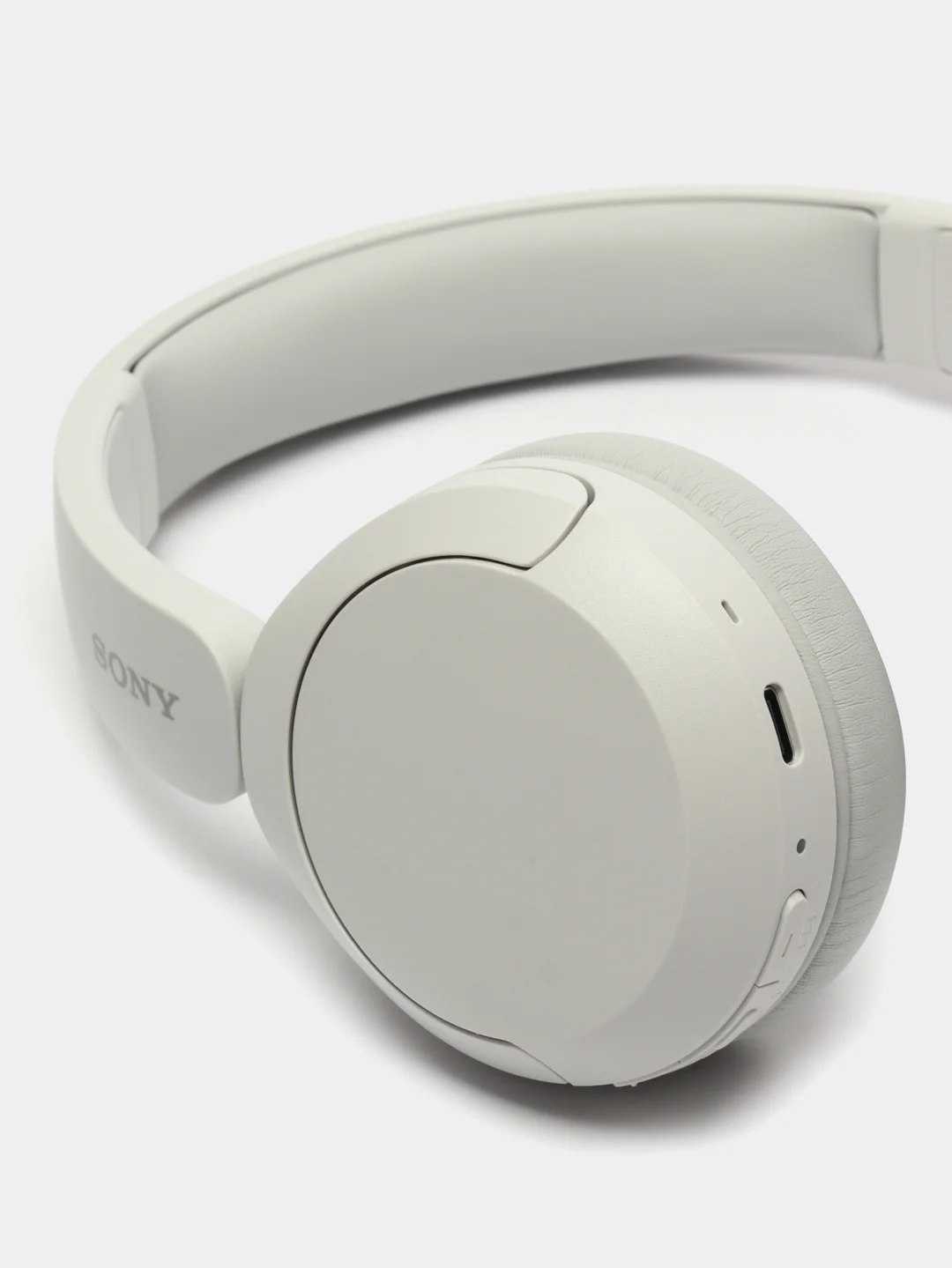 Белый беспроводные наушники Sony WH-CH520