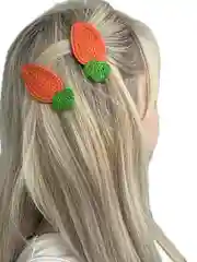 Оранжевый вязаные заколочки , 2 штуки