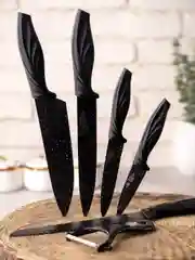 Угольный набор кухонных ножей