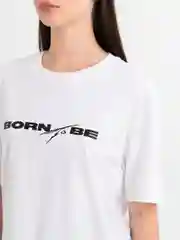 Белый футболка удлиненная, Итзи альбома born to be