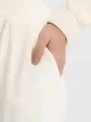 Белый спортивный костюм