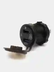 Красный usb вместо прикуривателя с вольтметром