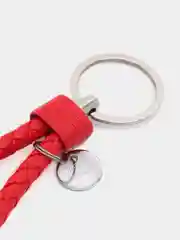 Красный брелок для ключей