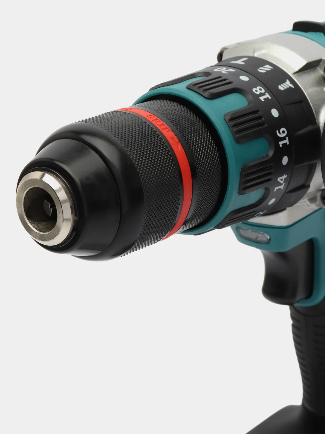 Шуруповёрт Makita 36V, в комплекте 2 АКБ, ЗУ в кейсе