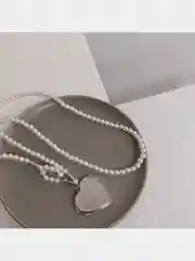 Бодичейн цепочка из жемчуга через плечо, на одежду