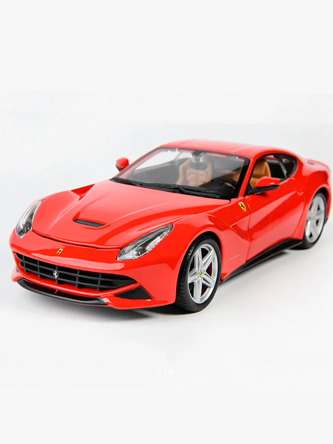 Красный коллекционная машинка металлическая сборная модель Ferrari Rafa, Enzo, F12 Феррари 488