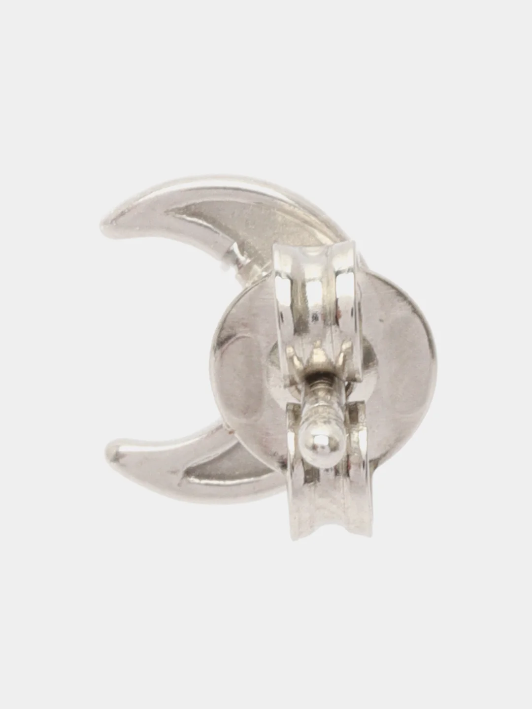 Белый моно-серьга из серебра , 1 штука