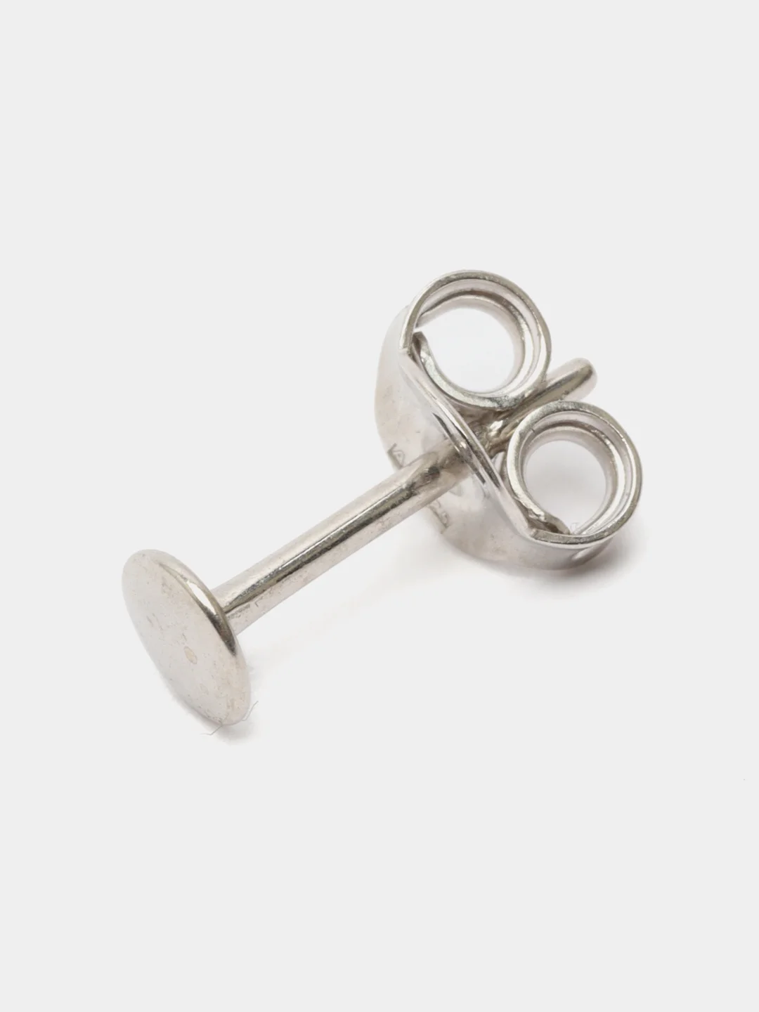 Серый моно-серьга из серебра , 1 штука