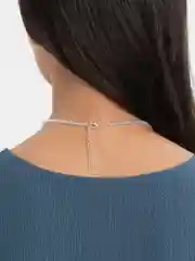 Коралловый чокер с тремя сердечками из бисера