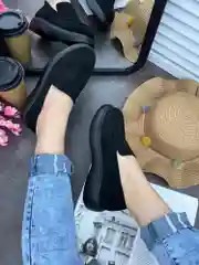Бежевый меланж лоферы женские
